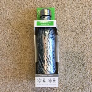 NWT water bottle